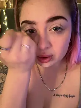 Snapshot of KellyMoors chatting on February 6, 2026, 1:34 am KellyMoors online show from February 6, 2026, 1:34 am