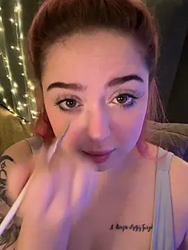 Snapshot of KellyMoors chatting on February 10, 2026, 1:59 am KellyMoors online show from February 10, 2026, 1:59 am