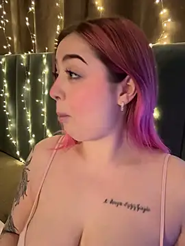 Snapshot of KellyMoors chatting on February 9, 2026, 2:42 am KellyMoors online show from February 9, 2026, 2:42 am