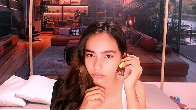 solarboom18 online show from November 6, 2025, 6:56 pm