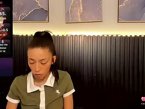 Snapshot of Julieta_Slav3 chatting on October 30, 2025, 9:22 pm Julieta Slav3 online show from October 30, 2025, 9:22 pm