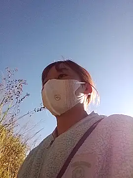 Snapshot of Noen_22 chatting on November 29, 2025, 1:28 am Noen 22 online show from November 29, 2025, 1:28 am