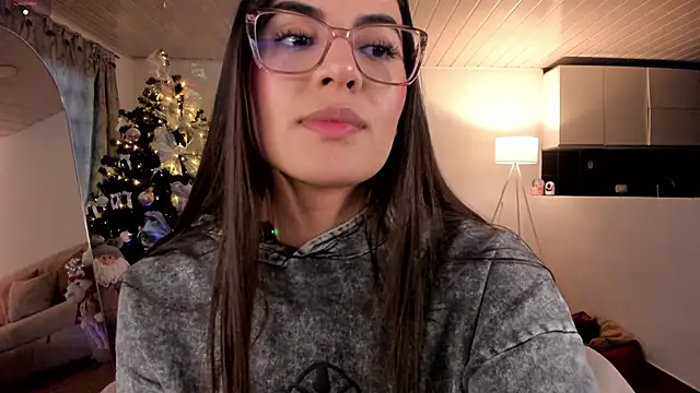 Snapshot of sarita_3 chatting on January 8, 2026, 11:00 pm sarita 3 online show from January 8, 2026, 11:00 pm