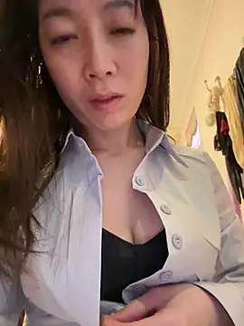 Snapshot of yourkeer chatting on March 11, 2026, 1:21 am yourkeer online show from March 11, 2026, 1:21 am