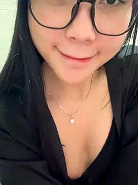 Linh5790 online show from November 4, 2025, 12:20 pm