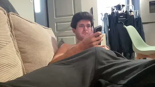 Snapshot of VersaGoo chatting on December 19, 2025, 9:44 am VersaGoo online show from December 19, 2025, 9:44 am