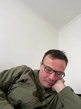 Snapshot of viktor1992-1-1 chatting on February 23, 2026, 1:33 pm viktor1992-1-1 online show from February 23, 2026, 1:33 pm