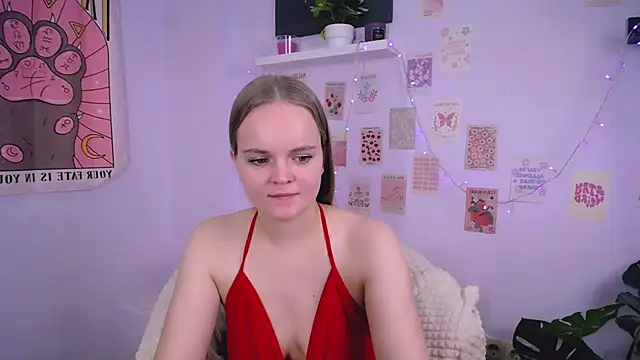 Snapshot of MargoBlonde chatting on October 17, 2025, 3:21 am MargoBlonde online show from October 17, 2025, 3:21 am