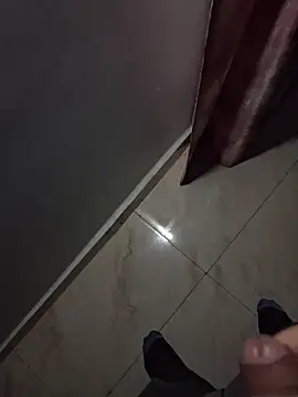 Snapshot of UsurpedThaw chatting on December 3, 2025, 5:56 pm UsurpedThaw online show from December 3, 2025, 5:56 pm