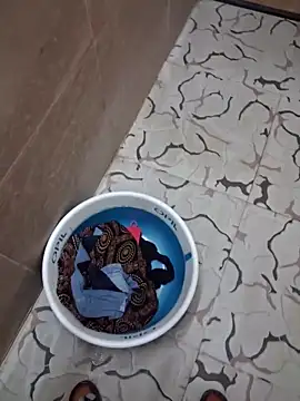 Snapshot of UsurpedThaw chatting on November 21, 2025, 7:13 pm UsurpedThaw online show from November 21, 2025, 7:13 pm