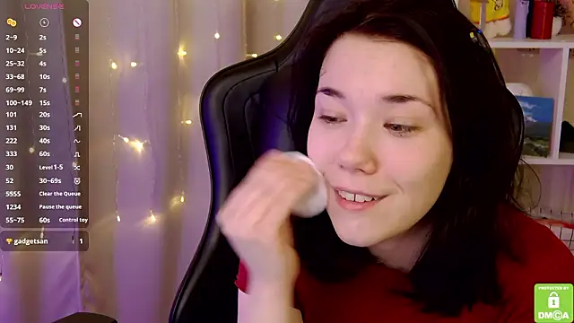 Kelly foox online show from March 15, 2026, 11:50 am