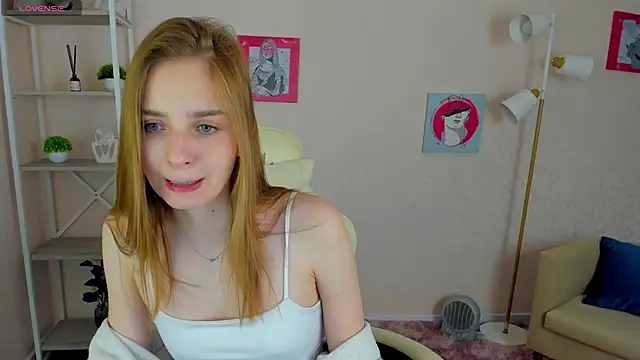 Snapshot of L1na_Reeds chatting on October 17, 2025, 1:09 am L1na Reeds online show from October 17, 2025, 1:09 am