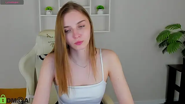 Snapshot of L1na_Reeds chatting on October 15, 2025, 5:50 am L1na Reeds online show from October 15, 2025, 5:50 am