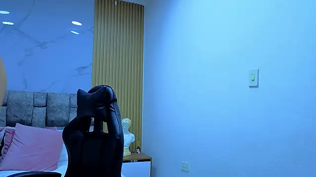 Snapshot of angel__kiss chatting on October 30, 2025, 12:14 pm angel kiss online show from October 30, 2025, 12:14 pm