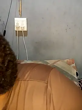 LadyBear2002 online show from October 11, 2025, 4:46 am