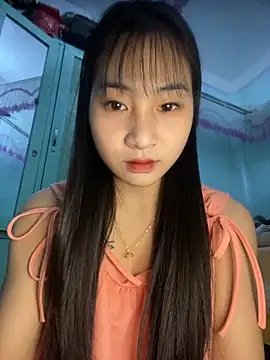 banlinh004 online show from November 30, 2025, 7:31 am