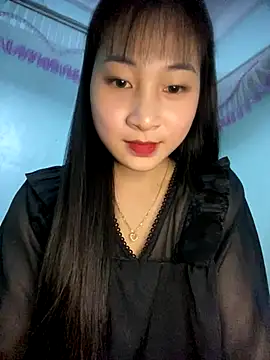 banlinh004 online show from November 11, 2025, 2:45 pm