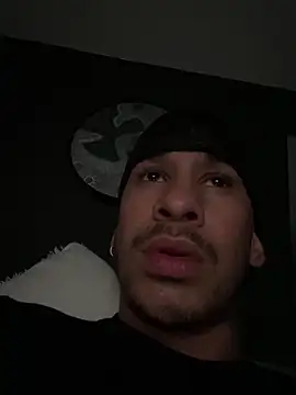 Snapshot of Dammianmiller chatting on February 23, 2026, 3:19 am Dammianmiller online show from February 23, 2026, 3:19 am