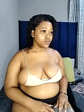 Snapshot of SweetJuicyPussy97 chatting on February 18, 2026, 11:12 pm SweetJuicyPussy97 online show from February 18, 2026, 11:12 pm