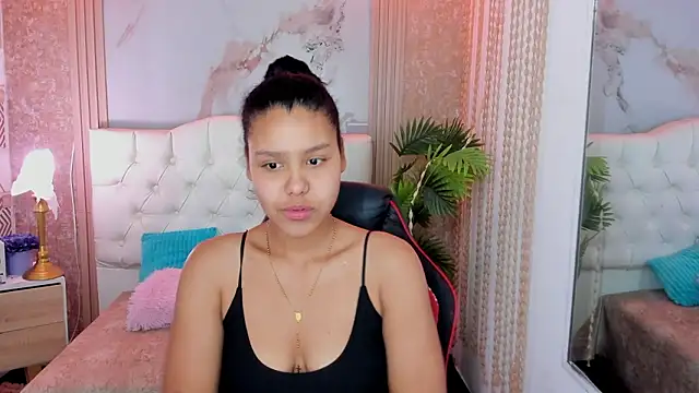 AriaVega online show from March 23, 2026, 11:43 am