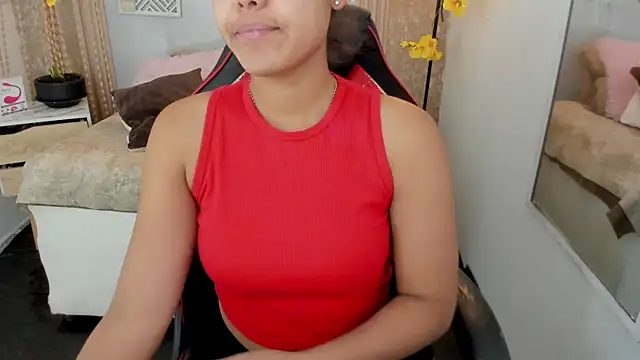 AriaVega online show from July 13, 2026, 12:04 pm
