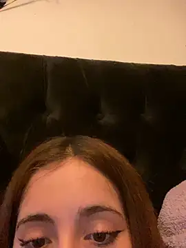 Snapshot of onlymoney18k chatting on October 8, 2025, 12:34 am onlymoney18k online show from October 8, 2025, 12:34 am