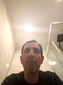 hakannazli online show from October 30, 2025, 11:08 am