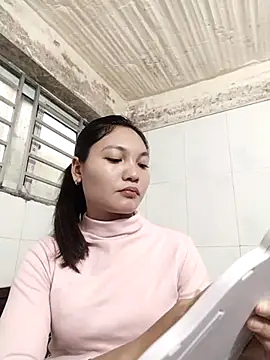 Mit-thi123 online show from December 3, 2025, 8:25 am