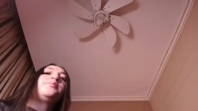 Snapshot of LilithEsme chatting on January 15, 2026, 8:23 pm LilithEsme online show from January 15, 2026, 8:23 pm