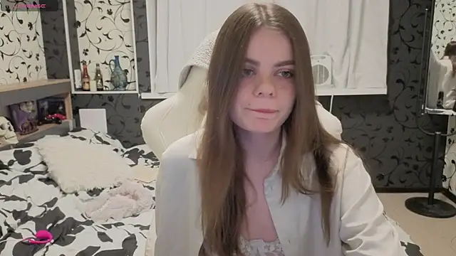 xAlisontiny online show from March 5, 2026, 9:22 pm