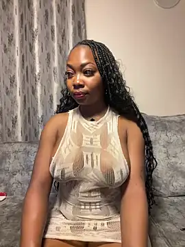 cocoluvx online show from February 27, 2026, 2:01 am