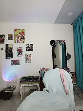 caramel doll   online show from December 17, 2025, 2:05 am