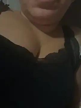 Snapshot of Daiana_Andra chatting on December 1, 2025, 2:18 pm Daiana Andra online show from December 1, 2025, 2:18 pm