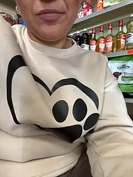 Snapshot of Daiana_Andra chatting on October 25, 2025, 10:47 am Daiana Andra online show from October 25, 2025, 10:47 am