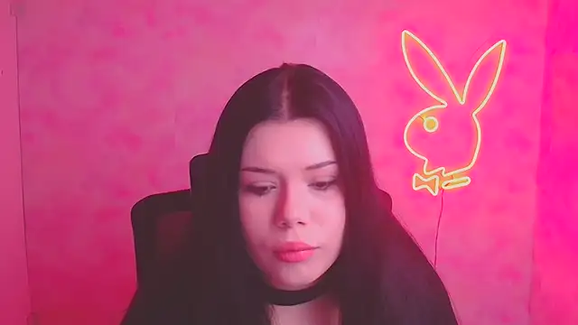 Snapshot of Mona_Esty chatting on November 15, 2025, 6:17 am Mona Esty online show from November 15, 2025, 6:17 am