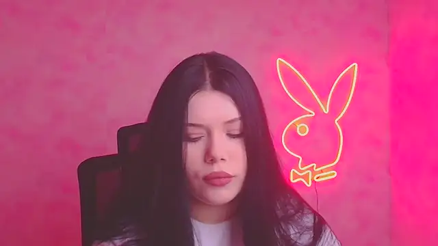 Snapshot of Mona_Esty chatting on November 11, 2025, 12:33 pm Mona Esty online show from November 11, 2025, 12:33 pm