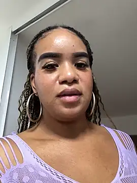 Snapshot of ScarletMusk chatting on April 22, 2026, 8:37 pm ScarletMusk online show from April 22, 2026, 8:37 pm