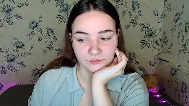 Snapshot of OliviaMontgommery chatting on March 29, 2026, 12:40 pm OliviaMontgommery online show from March 29, 2026, 12:40 pm