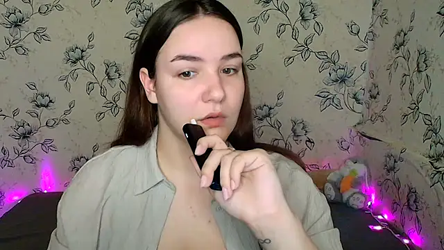 Snapshot of OliviaMontgommery chatting on March 19, 2026, 1:00 pm OliviaMontgommery online show from March 19, 2026, 1:00 pm