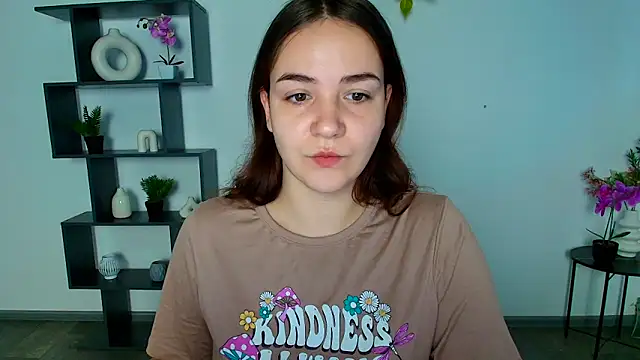 OliviaMontgommery online show from November 19, 2025, 6:24 am