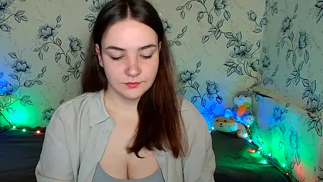 Snapshot of OliviaMontgommery chatting on May 15, 2026, 11:19 am OliviaMontgommery online show from May 15, 2026, 11:19 am