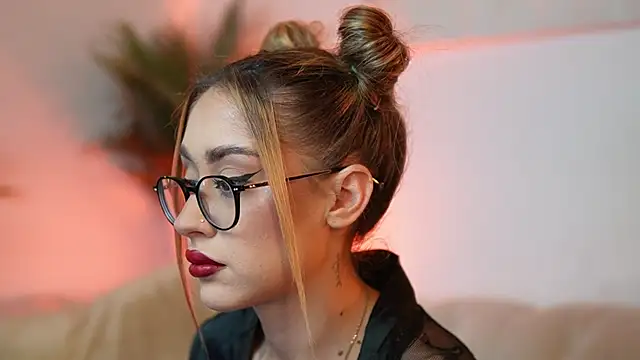 AileenKiss online show from October 26, 2025, 7:47 pm