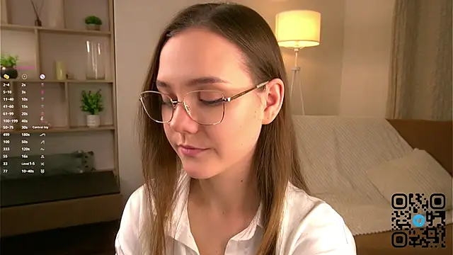 SweetSaraPie online show from January 13, 2026, 5:28 pm