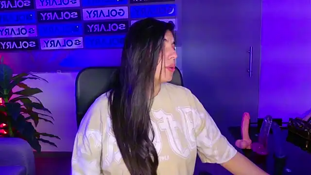 Snapshot of Violetta_Swett_ chatting on October 25, 2025, 1:45 pm Violetta Swett online show from October 25, 2025, 1:45 pm