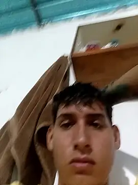 Snapshot of Luisneljc chatting on January 9, 2026, 2:24 pm Luisneljc online show from January 9, 2026, 2:24 pm