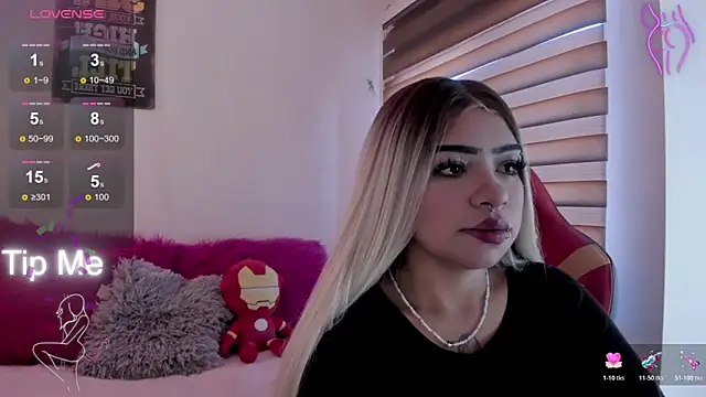 Snapshot of emma_soffia chatting on May 9, 2026, 2:20 pm emma soffia online show from May 9, 2026, 2:20 pm
