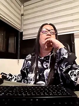 Xander Taylor  online show from October 9, 2025, 6:03 am