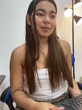 Snapshot of _Sarita_1 chatting on December 15, 2025, 2:28 am Sarita 1 online show from December 15, 2025, 2:28 am