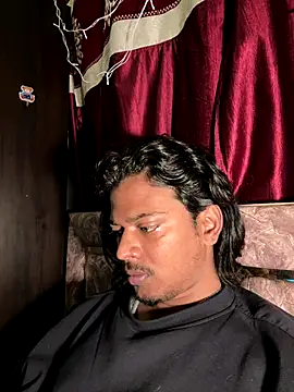 Snapshot of Ujjwallkumar0069 chatting on December 18, 2025, 1:37 pm Ujjwallkumar0069 online show from December 18, 2025, 1:37 pm