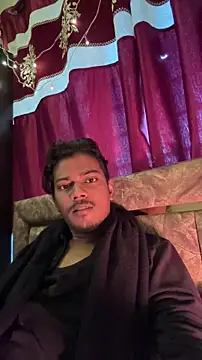 Snapshot of Ujjwallkumar0069 chatting on December 2, 2025, 7:43 am Ujjwallkumar0069 online show from December 2, 2025, 7:43 am